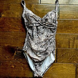Calvin Klein Leopard one piece swimsuit size 4